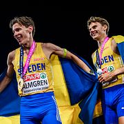 Almgren och Pihlström firar tillsammans.