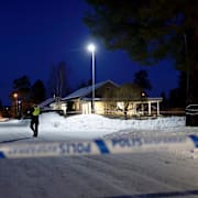 Bild från polisinsatsen under våldsdådet i Boden på juldagen 2025.