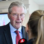Leif Johansson, tilltänkt styrelseordförande i Stegra, och Henrik Henriksson, Stegras vd, möter media på en pressträff 14 april 2026.