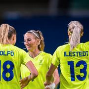 Fridolina Rolfö, Kosovare Asllani och Amanda Ilestedt.