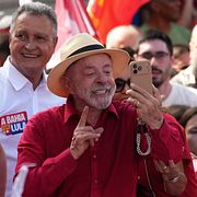 Lula da Silva kampanjar, 16 oktober.