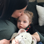Ellie Mårtensson och hennes mamma Malin Hansen.