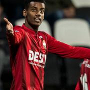 Alexander Isak till vänster. 