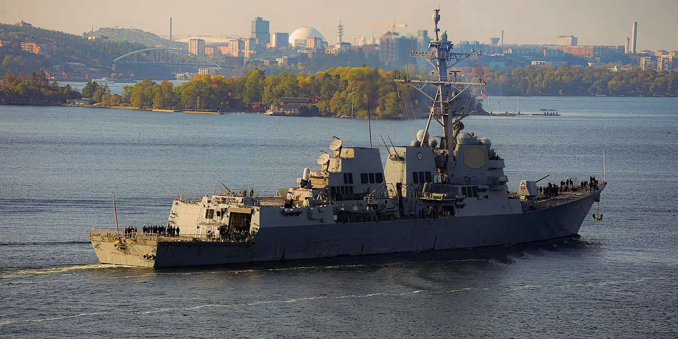 USS Paul Ignatius i Stockholm