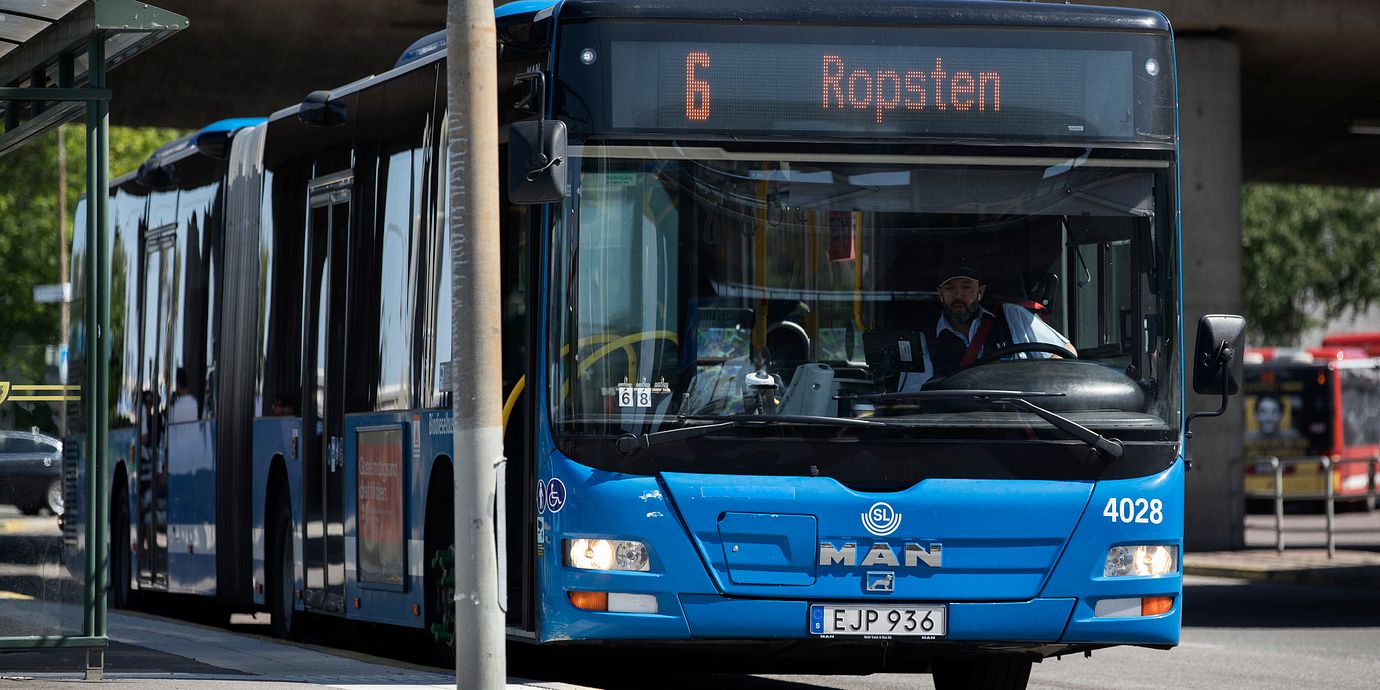 Händelsen inträffade på buss 6 från Ropsten.