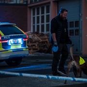 Polisen undersöker platsen för en misstänkt skjutning i stadsdelen Öst på Stan i Umeå.