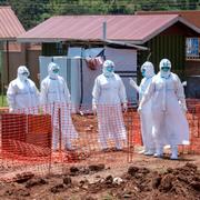 Läkare som jobbar med ebola i Uganda.