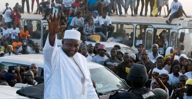 President Adama Barrow efter valsegern 2017. Jerome Delay / TT NYHETSBYRÅN