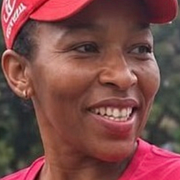 Elizabeth ”Tsontso” Moselakgomo. Polis vid en av brottsplatserna. Dineo Motapane.