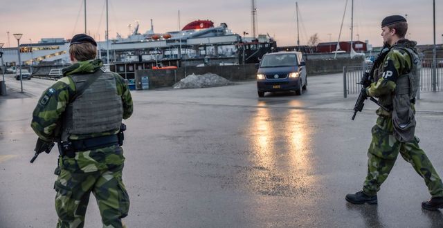 Soldater patrullerar på Gotland. Karl Melander/TT