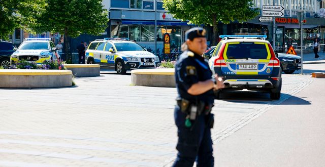 Polis vid insatsen i Västerås, 21 juni Per Groth/TT