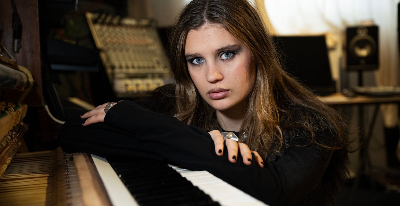 Artisten Ida-Lova, aktuell med debutalbumet ”Livet kommer döda oss, vi lever det ändå”.