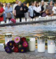 Ljusmanifestation på Rådhustorget för flickan. Arkivbild.