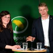 Statsvetarna Jonas Hinnfors, Jenny Madestam och Henrik Ekengren Oscarsson. 