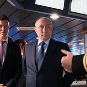 Rysslands president Vladimir Putin ombord på ett ryskt fartyg i september 2026.