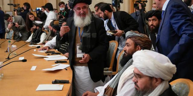 Delar av den talibanska delegationen i Moskva. Alexander Zemlianichenko / TT NYHETSBYRÅN