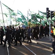 Arkivbild: Nazistiska Nordiska motståndsrörelsen vid marschen i Göteborg i september förra året. 