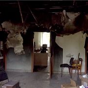 En skadad byggnad i Belgorod.  AP