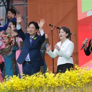 Lai Ching-te och vice presidenten Hsiao Bi-khim under måndagens ceremoni. 