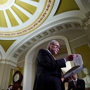 Demokraten och senatens minoritetsledare Chuck Schumer i Kapitolium.