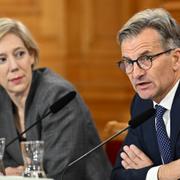 Riksbankscheferna Anna Breman och Erik Thedéen. Arkivbild.