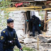 En explosion har inträffat vid en villa i Upplands-Bro kommun.