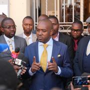 Nelson Chamisa i samband med att meddelade sin kandidatur.