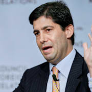 Kevin Warsh är Donald Trumps val till ny Fed-chef. Nu återstår bara att bli godkänd. 