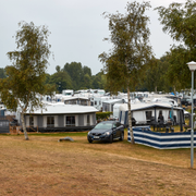 Camping på Österlen samt badplats vid camping i Stockholm. 