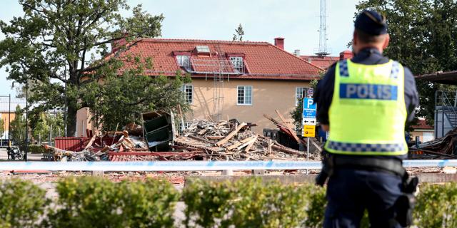 Polisen Utreder Samband Med Tidigare Sprangning Omni