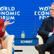 Sheryl Sandberg, Facebooks operativa chef och Eric Schmidt.