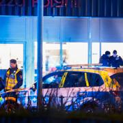 Polisen på plats efter mordet.