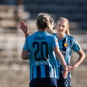 Djurgårdenspelare under matchen mot Rosengård.