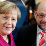 Angela Merkel och SPD:s partiledare Martin Schulz. 