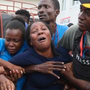 Hustrun till en av de skjutna journalisterna, Port-au-Prince, Haiti, den 24 december 2024.