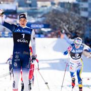 Kristine Stavås Skistad spurtar om Jonna Sundling 