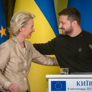 EU-kommisionens ordförande Ursula von der Leyen och Ukrainas president Volodymyr Zelenskyj.