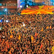 Tusentals människor gav sig ut på gatorna i Skopje på tisdagen.