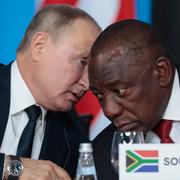 Ryske presidenten Vladimir Putin och Sydafrikas Cyril Ramaphosa.