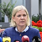 Magdalena Andersson (S), Simona Mohamsson (L) och Nooshi Dadgostar (V)