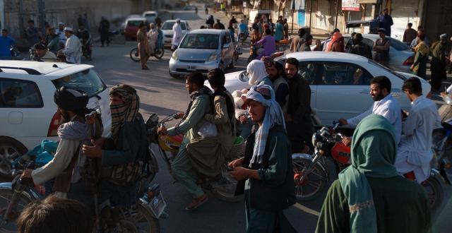Talibaner i provinshuvudstaden Farah.  Mohammad Asif Khan / TT NYHETSBYRÅN