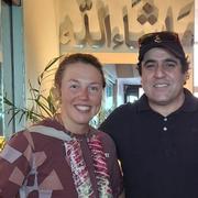 Laura Dahlmeier, till vänster, tillsammans med sina klättringspartners Marina Eva och Muhammad Iqbal Shigri.