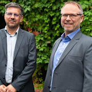 Fredrik Tyvand och Asbjørn Taugbøl förvaltar Investtech Invest.