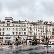 Stureplan i Stockholm. En symbol för festknarkandet.