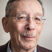 Lars Calmfors / Tidöpartiernas ledare under den pressträff där de presenterade sänkt skatt på drivmedel och utökat elstöd den 23 mars.