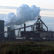 Arkivbild, Tata Steels fabrik i Redcar, England.