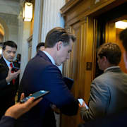 Josh Hawley, en av republikanerna som svängde. 