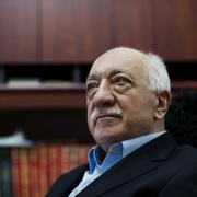 Gülen.