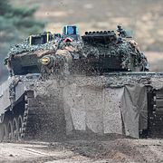 En tysk stridsvagn av typen Leopard 2. Martin Meissner / AP