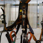 En säkerhetssele för arbetare. Arkivbild. 